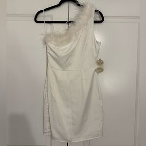White One-Shoulder Dress